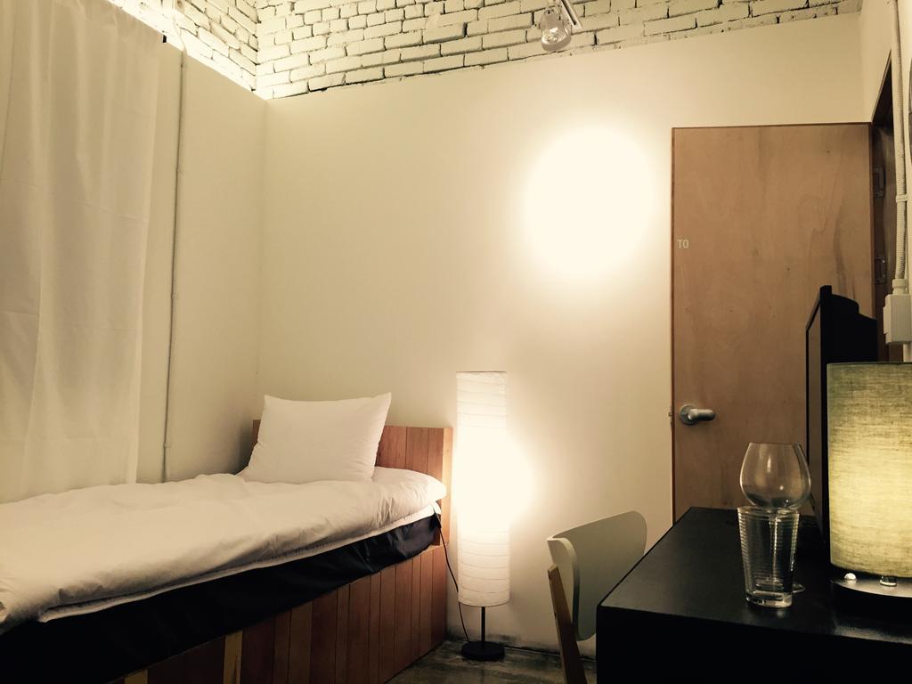 House 740 Hostel Seoul Room photo