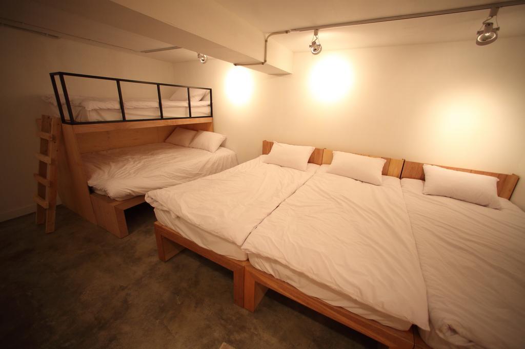 House 740 Hostel Seoul Room photo